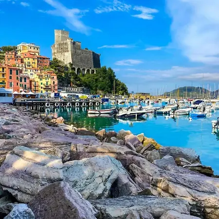 Casa de hóspedes La A Due Passi Dal Mare San Terenzo
